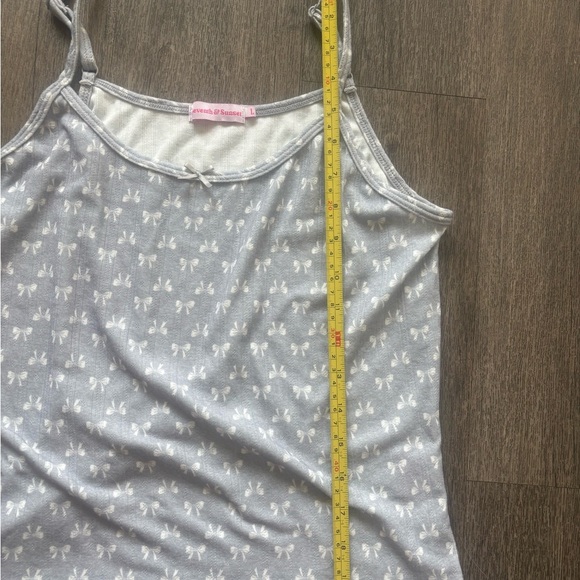 Chic Gray and White Patterned Camisole - Picture 5 of 6